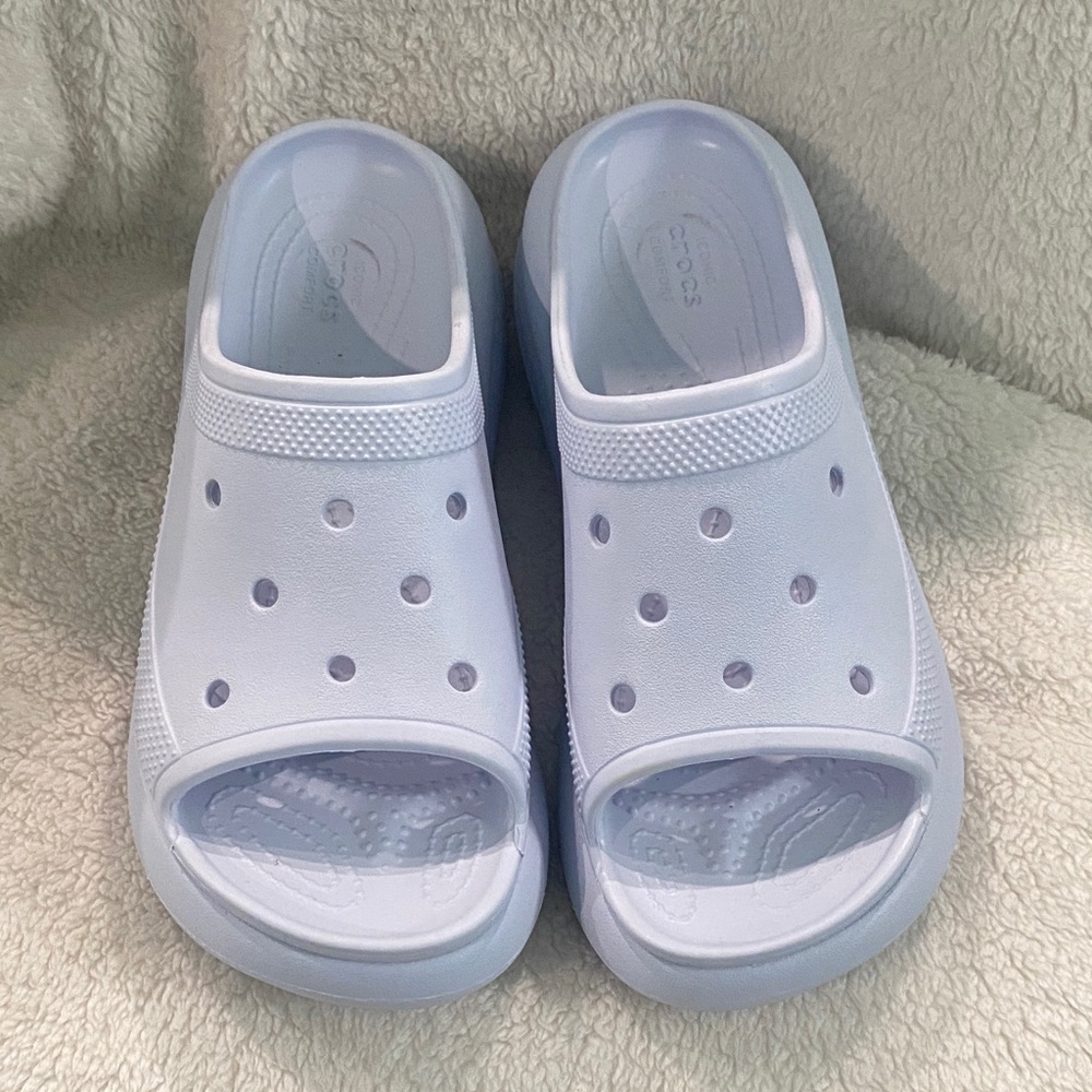 CROCS Crush Light Blue Slide Sandals, Size W 8